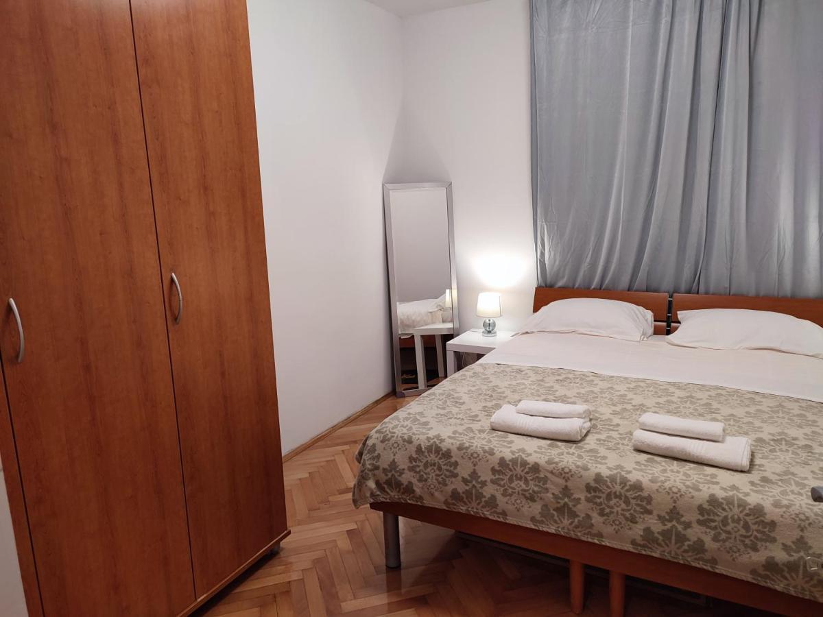 Apartman Ivan Apartment Kastela Bagian luar foto